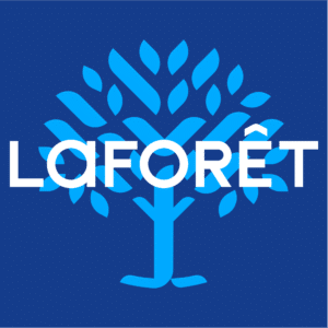 Logo Laforêt Immobilier : Symbole de l'expertise immobilière Logo Laforêt Immobilier avec un arbre bleu stylisé et texte blanc sur fond bleu foncé.